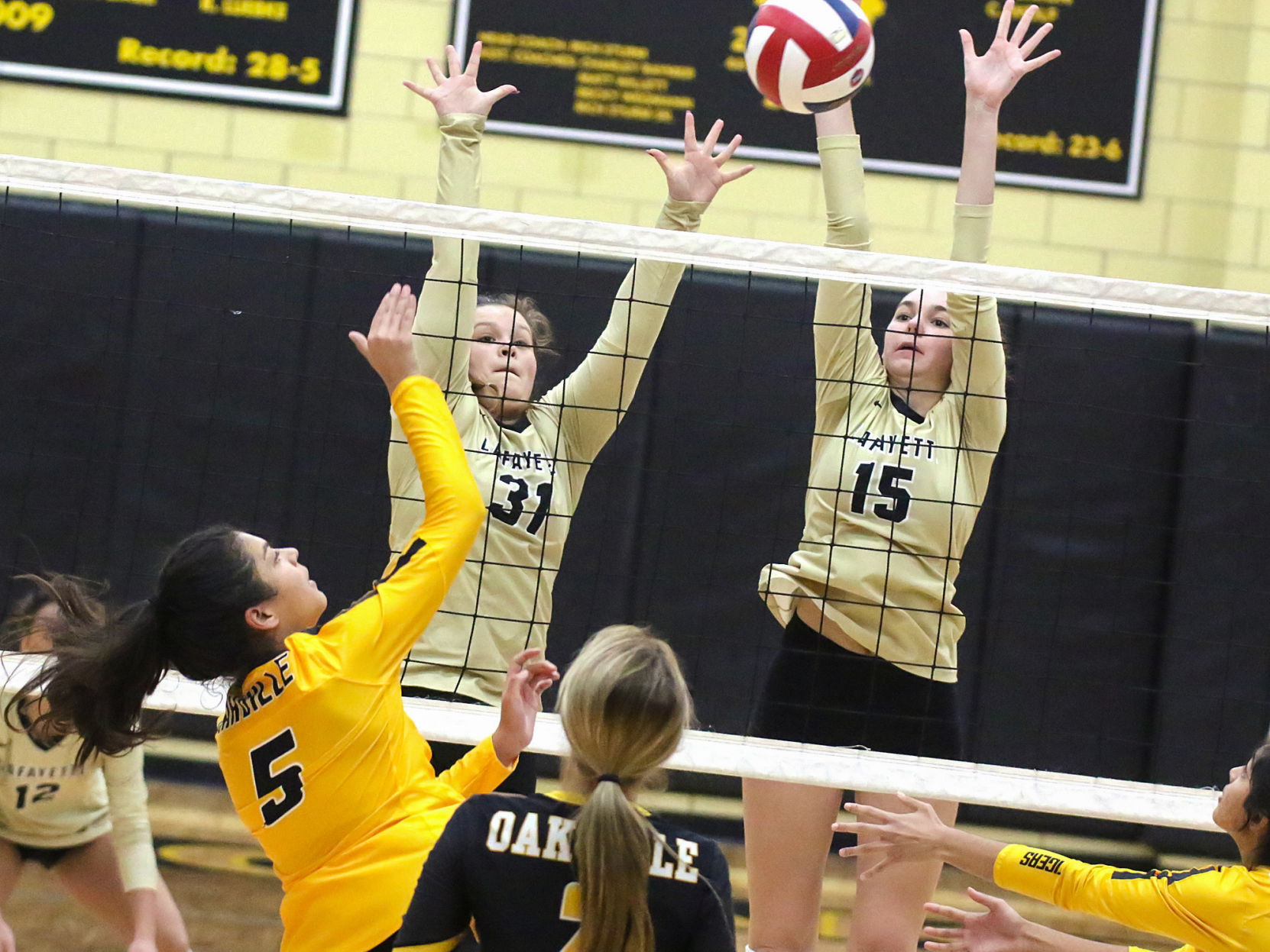 Lafayette vs. Oakville volleyball